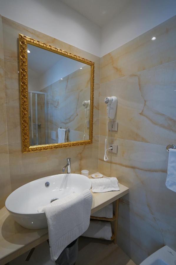 Hotel Villa Fulgida Cattolica Ngoại thất bức ảnh