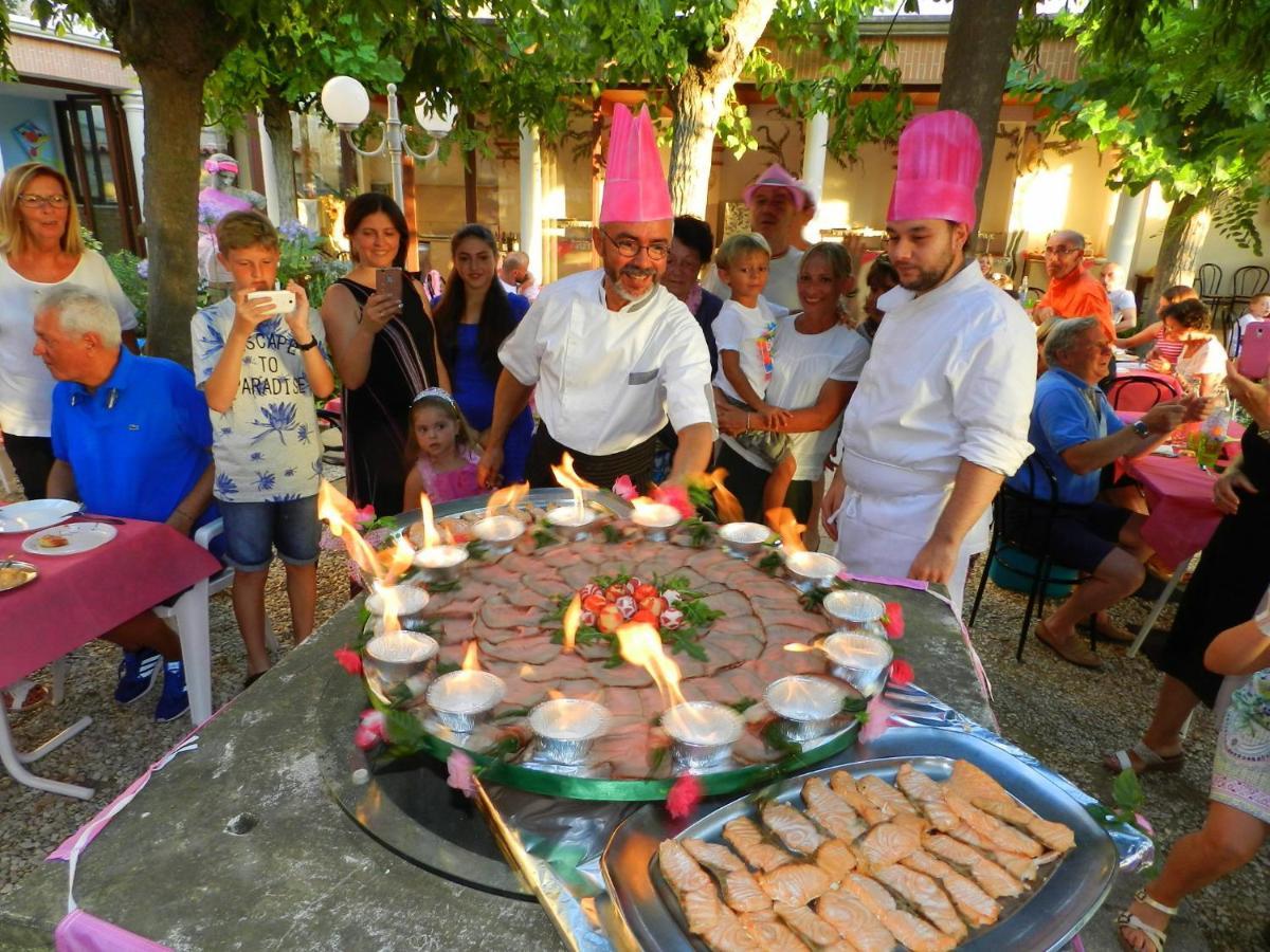 Hotel Villa Fulgida Cattolica Ngoại thất bức ảnh