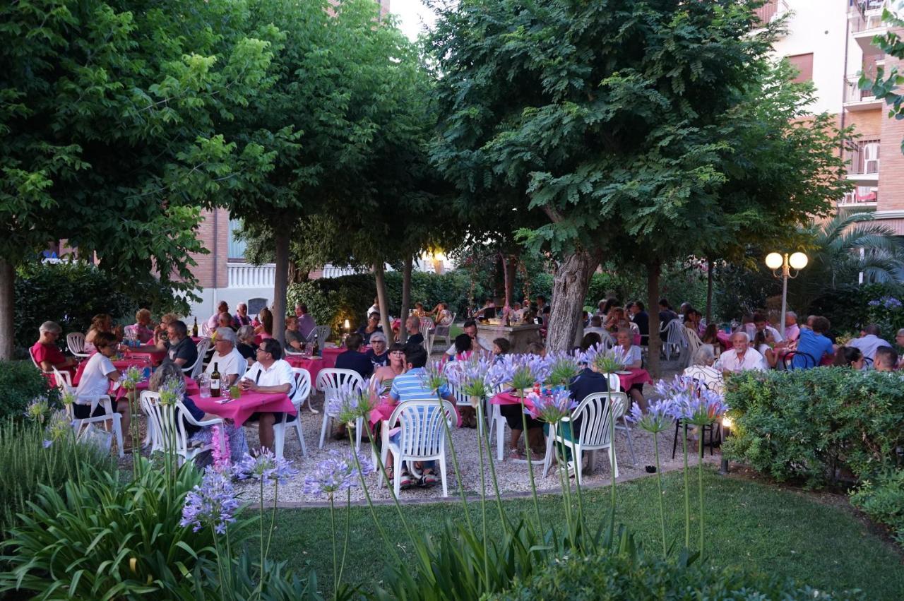Hotel Villa Fulgida Cattolica Ngoại thất bức ảnh
