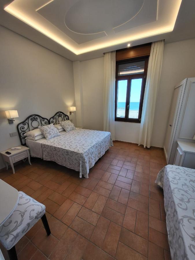 Hotel Villa Fulgida Cattolica Ngoại thất bức ảnh