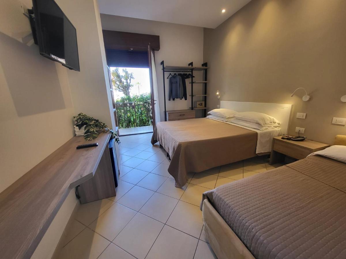 Hotel Villa Fulgida Cattolica Ngoại thất bức ảnh