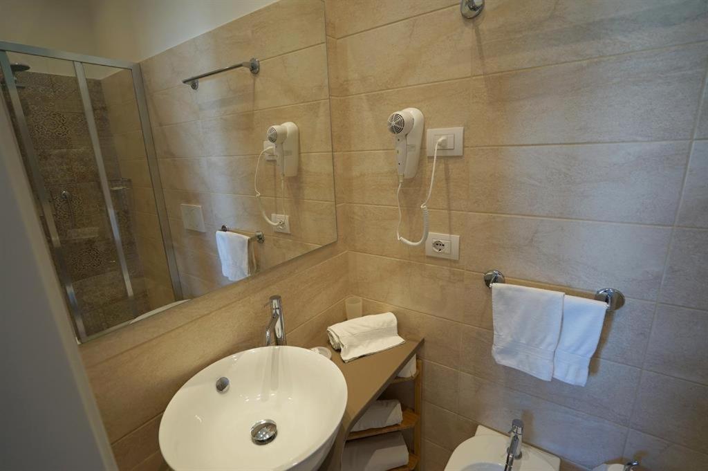 Hotel Villa Fulgida Cattolica Ngoại thất bức ảnh