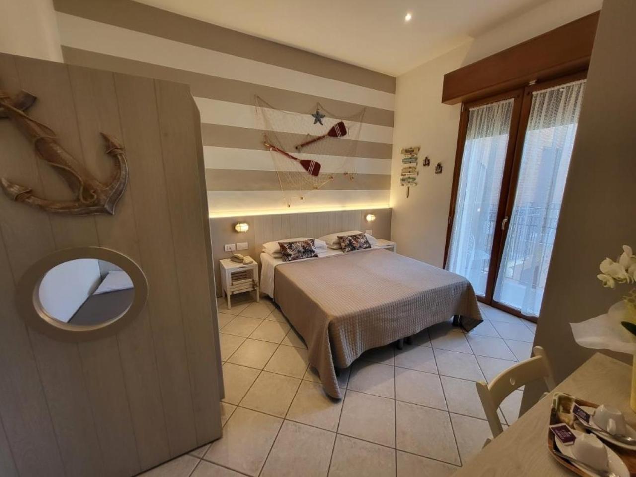 Hotel Villa Fulgida Cattolica Ngoại thất bức ảnh