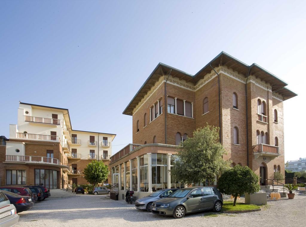 Hotel Villa Fulgida Cattolica Ngoại thất bức ảnh
