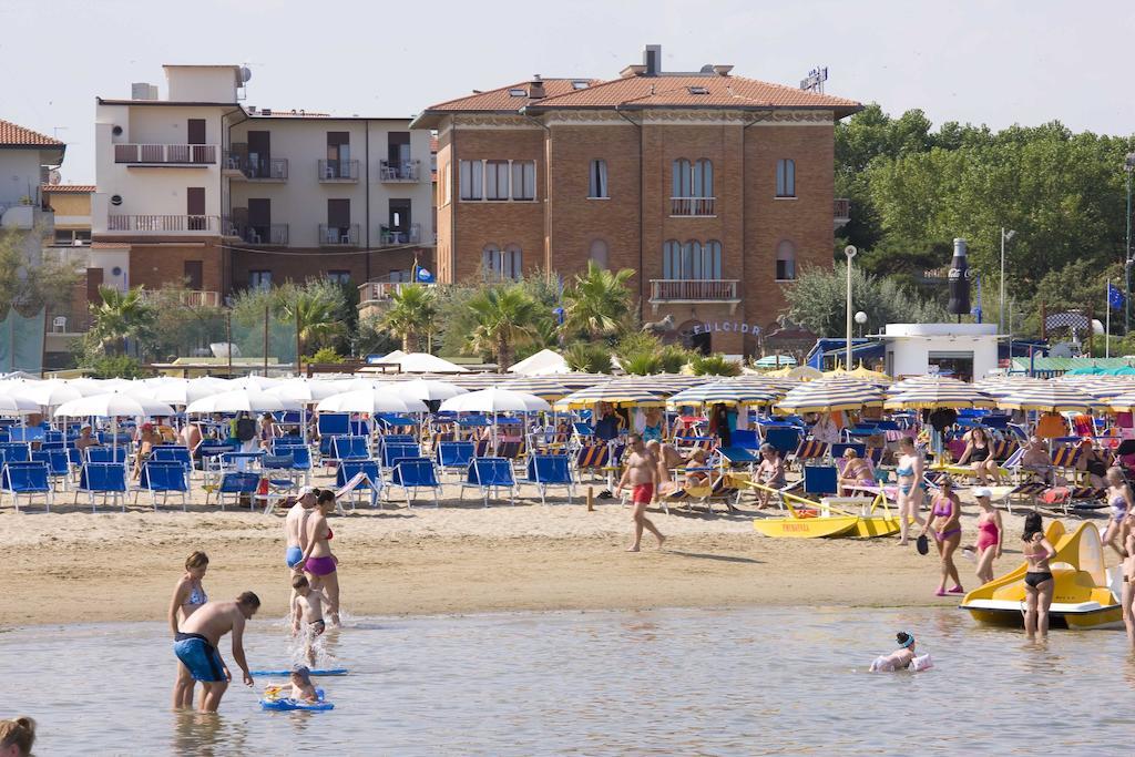 Hotel Villa Fulgida Cattolica Ngoại thất bức ảnh