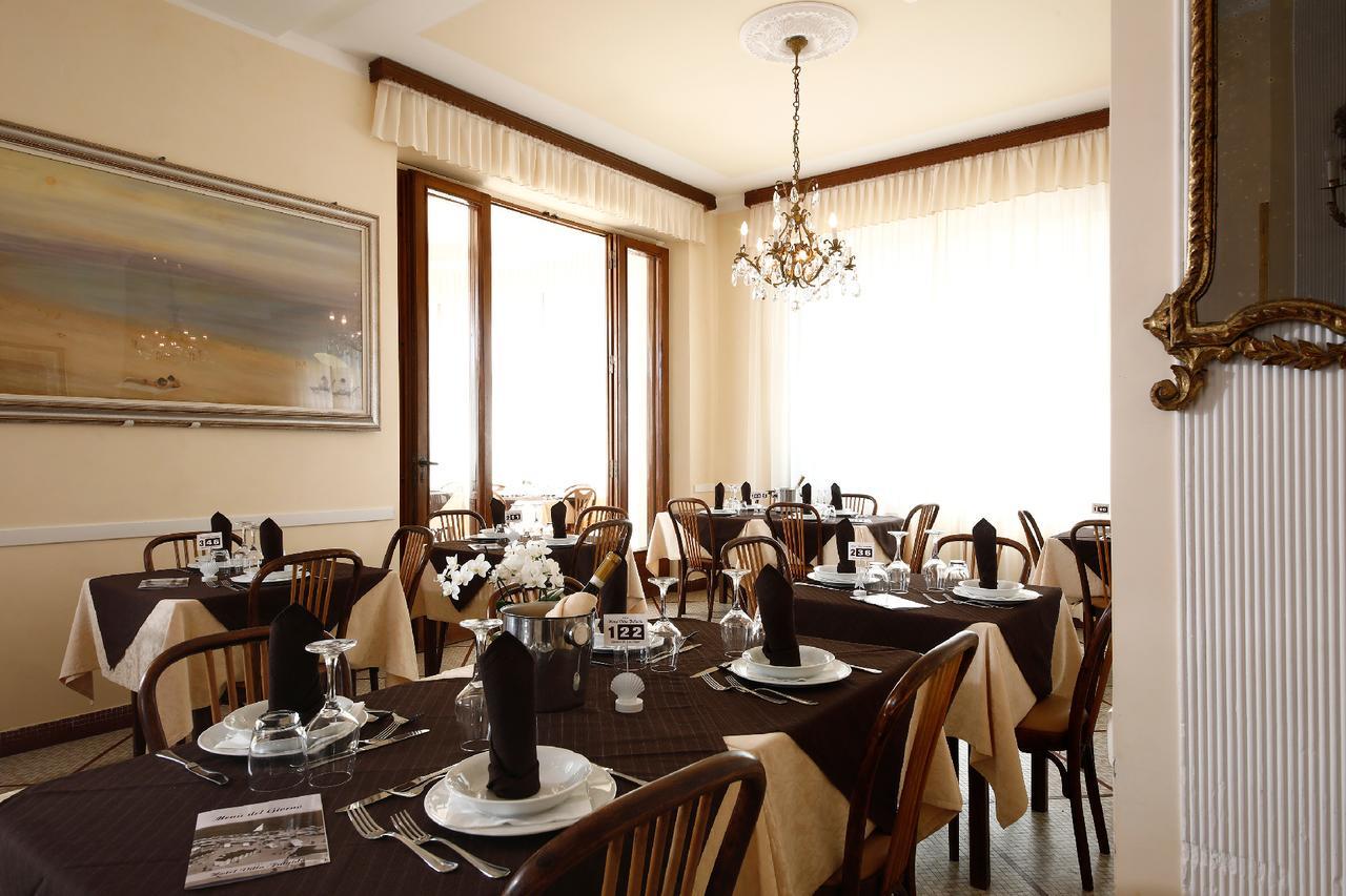 Hotel Villa Fulgida Cattolica Ngoại thất bức ảnh